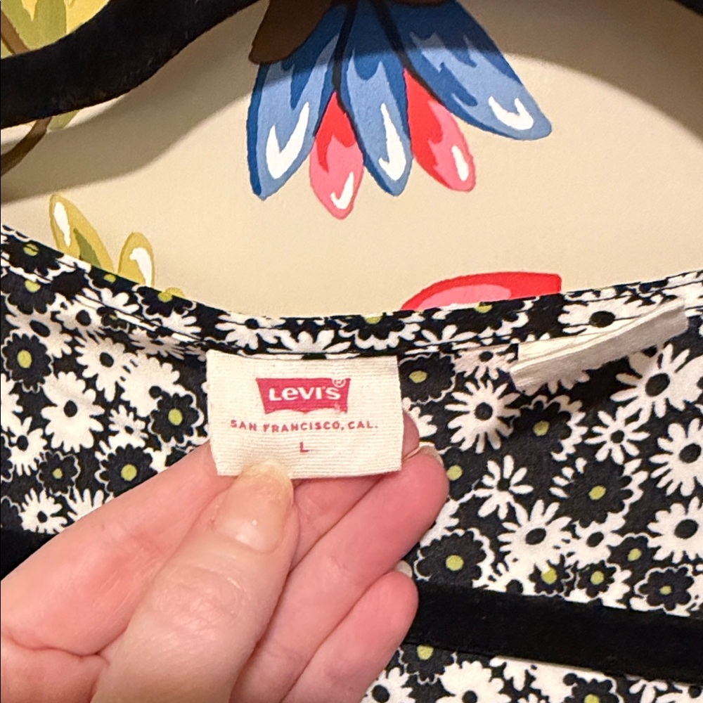 Levi's Black and White Floral Midi Dress - Picture 2 of 6